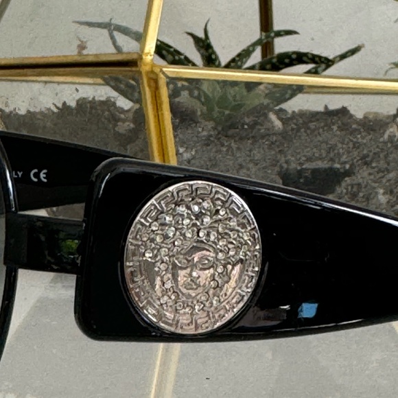 Authentic Versace Woman’s Sunglasses - Picture 3 of 8
